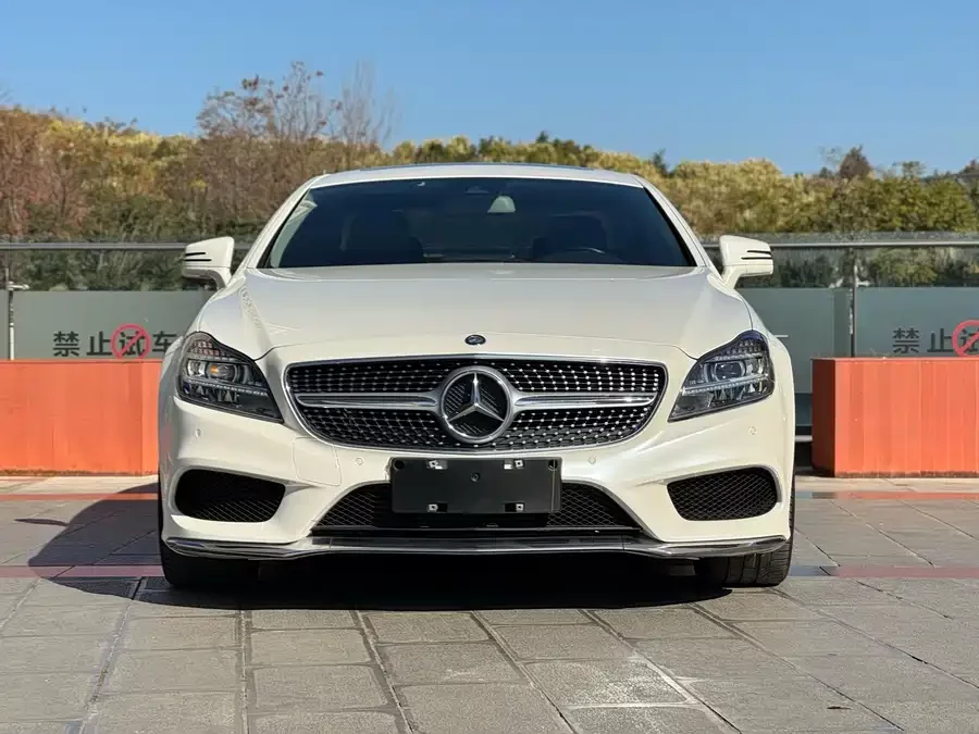 Mercedes Benz CLS