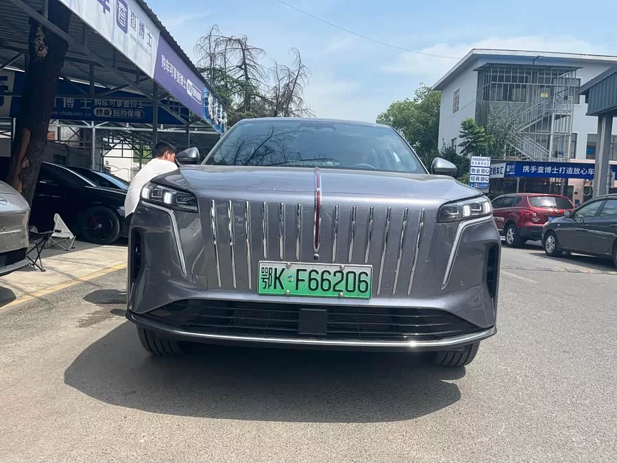 Hongqi HS6 PHEV