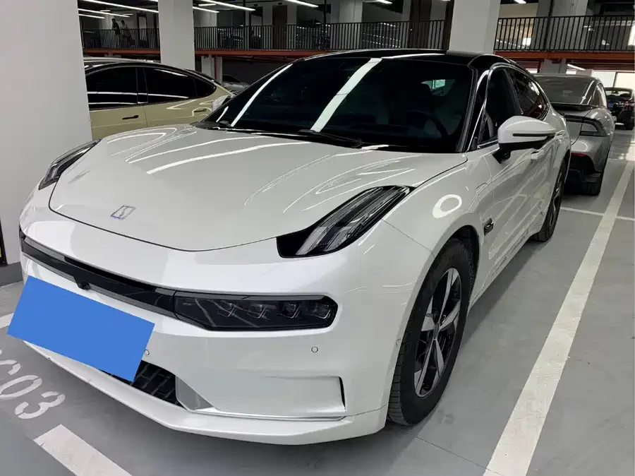 Zeekr 001