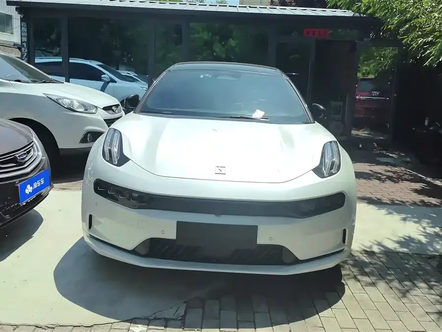 Zeekr 001