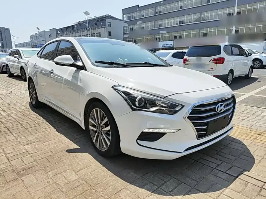 Hyundai Mistra