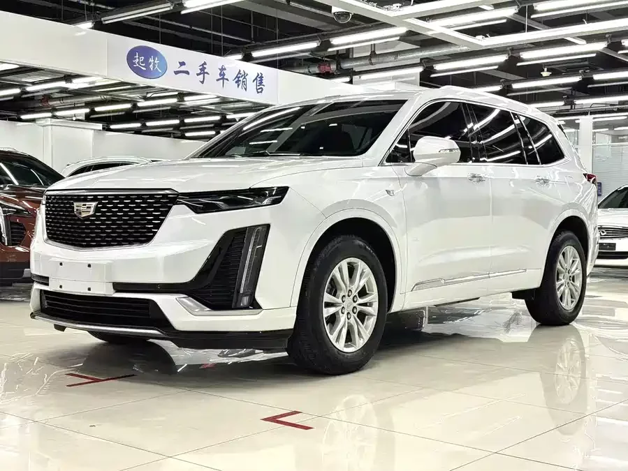 Cadillac XT6
