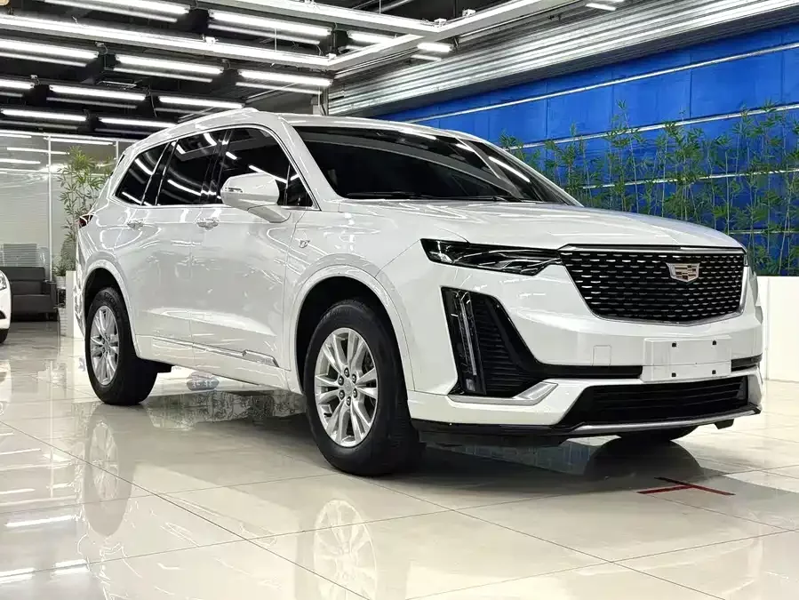 Cadillac XT6