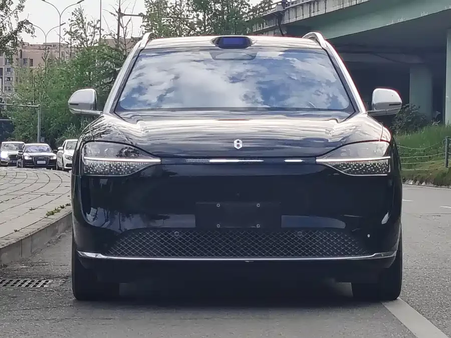 AITO Wenjie M9