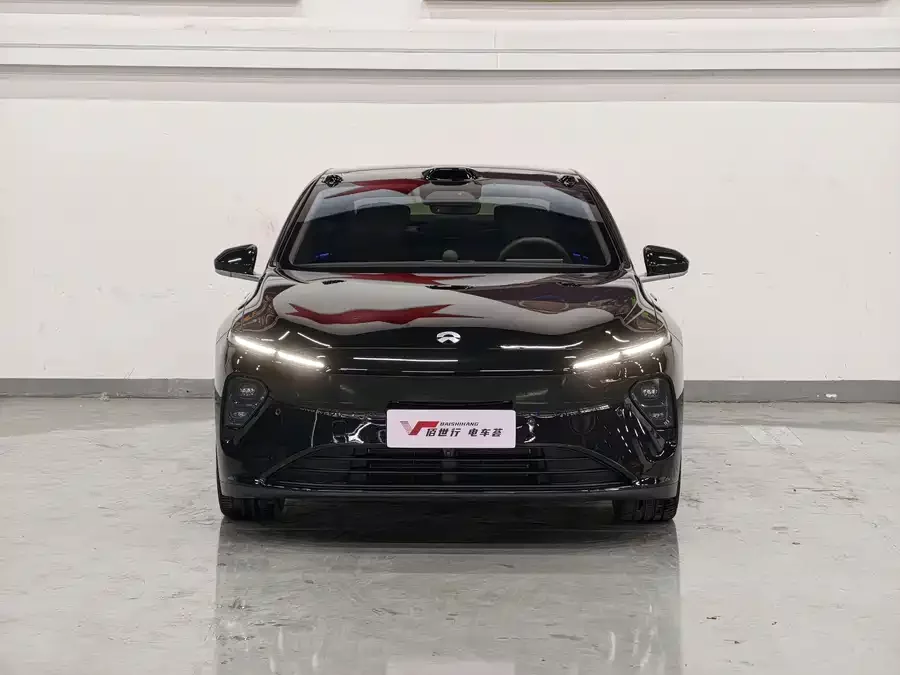 NIO ET7