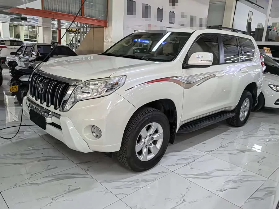 Toyota Prado