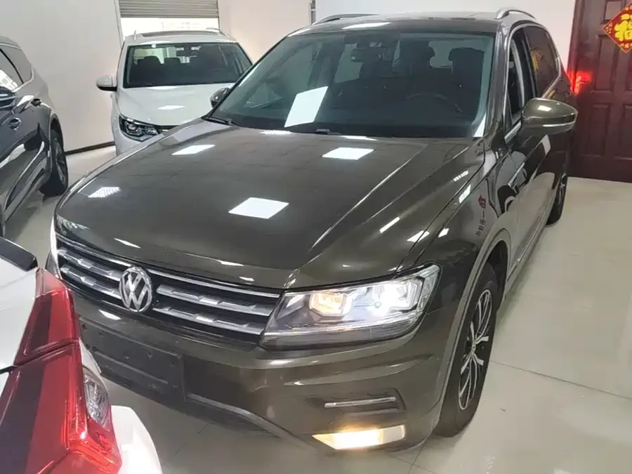Volkswagen Tiguan L