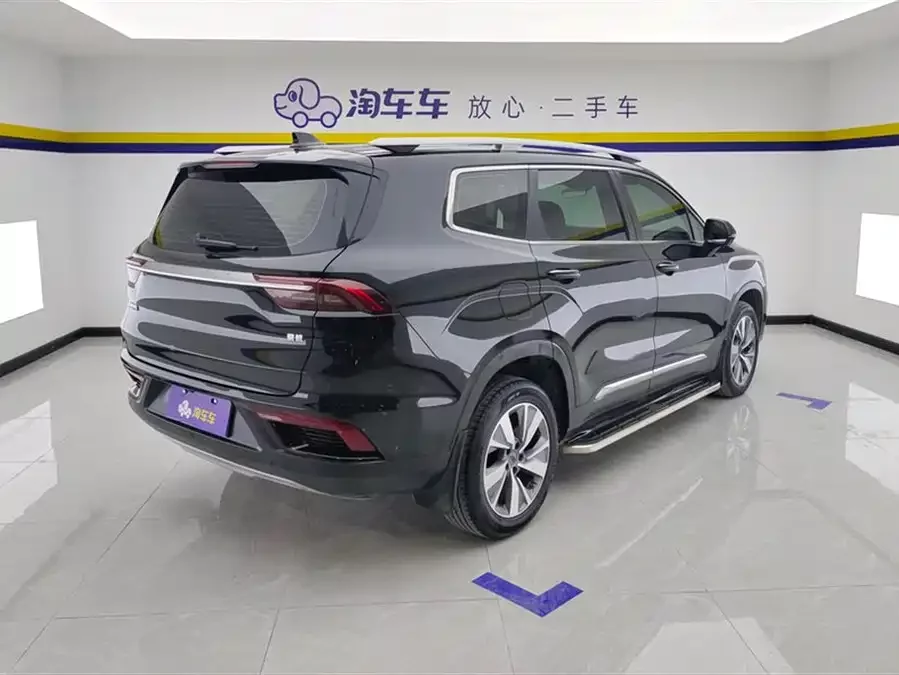 Geely Okavango
