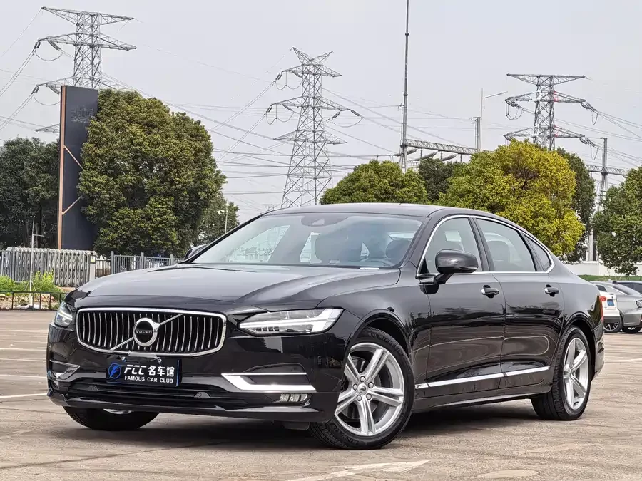 Volvo S90