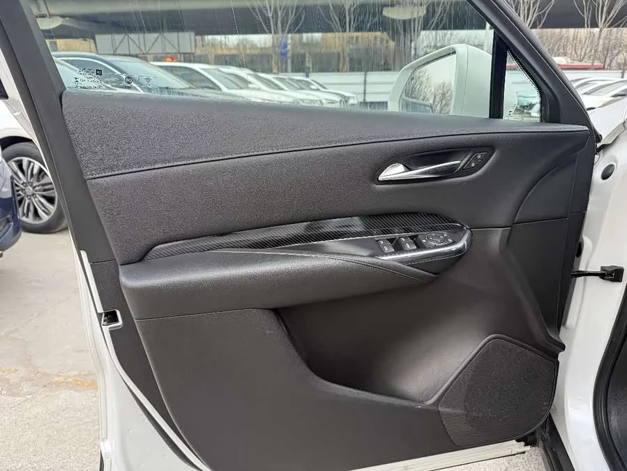 Cadillac XT4