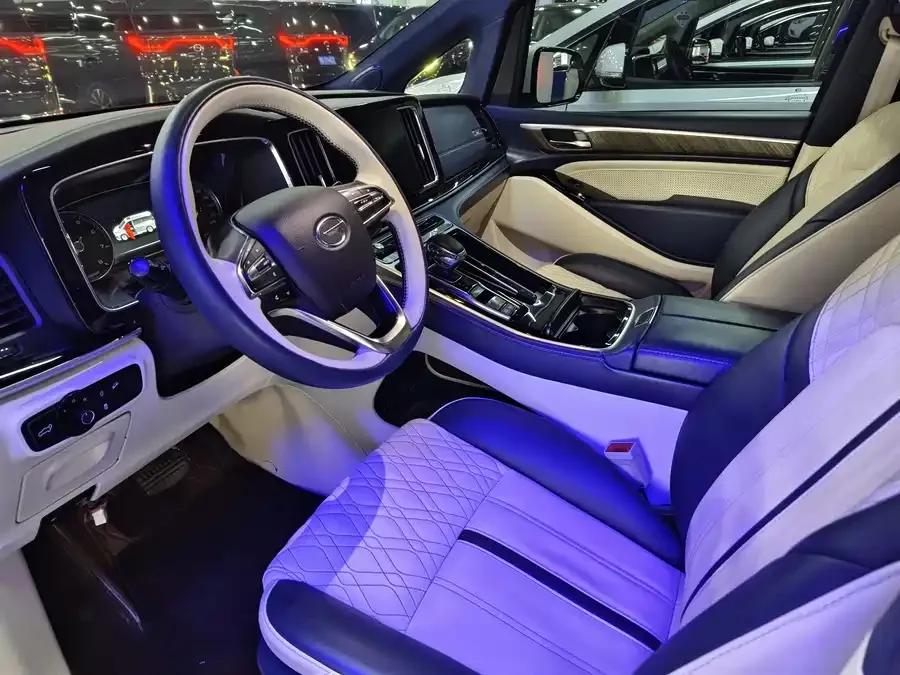 GAC Trumpchi M8