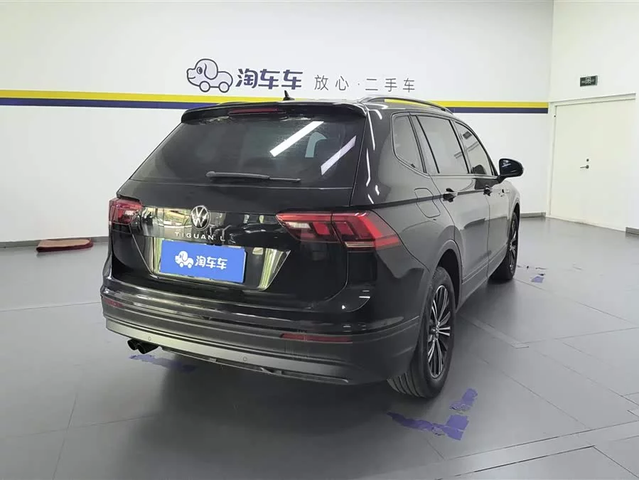 Volkswagen Tiguan L
