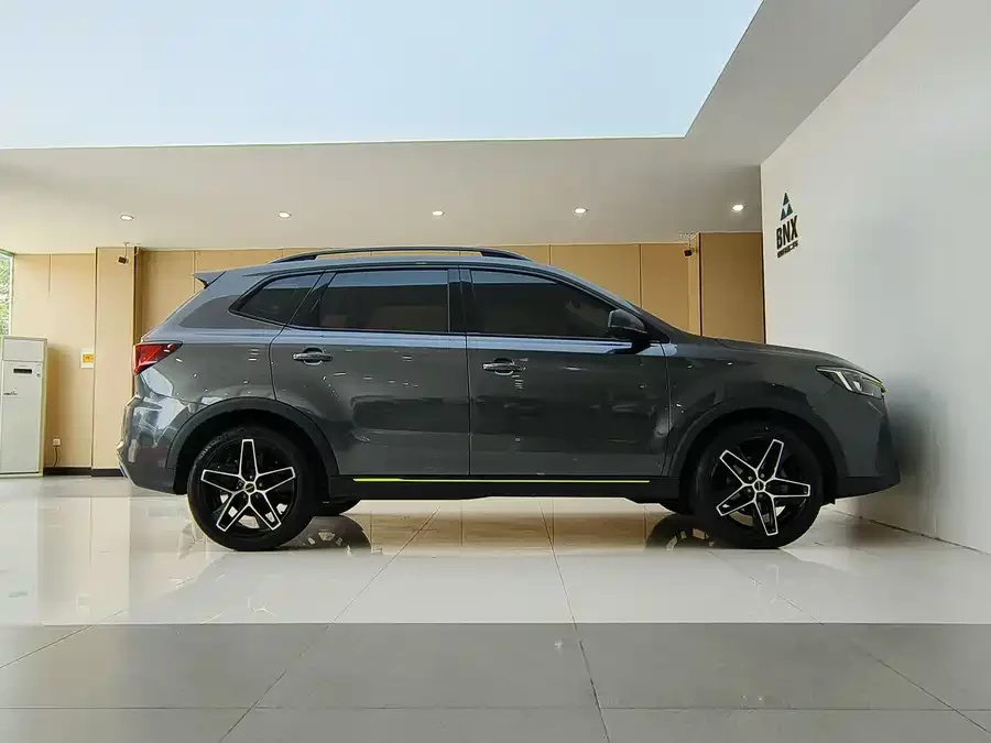 Roewe RX5