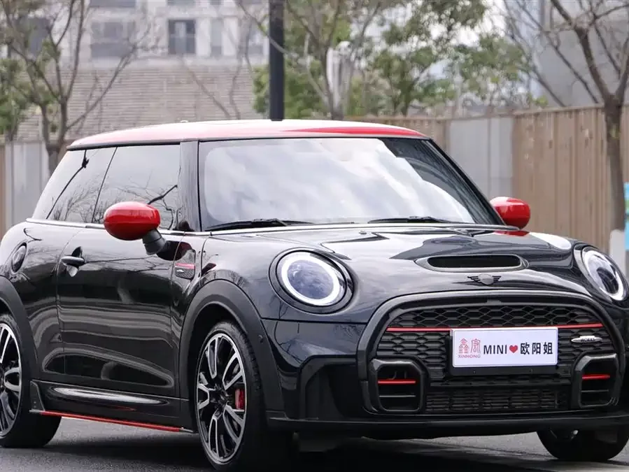 MINI JCW