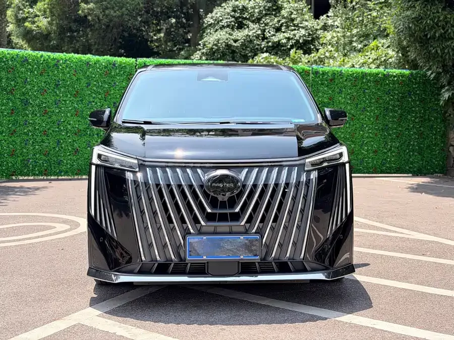 GAC Trumpchi M8