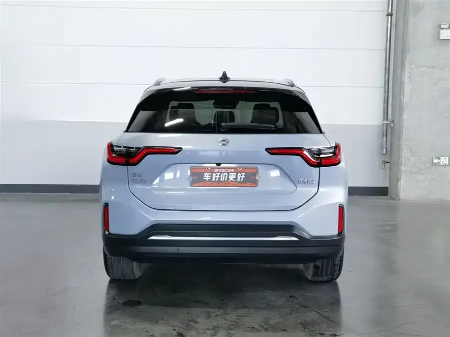 NIO ES6