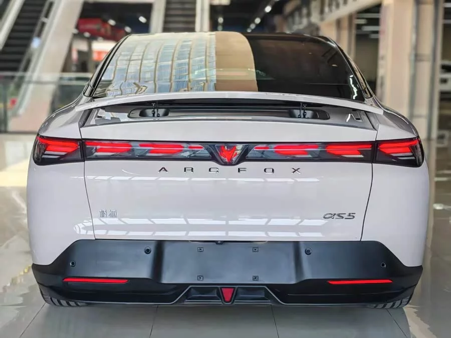 ARCFOX Alpha S5