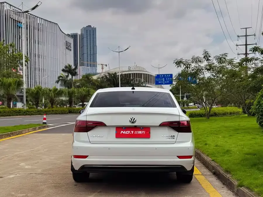 Volkswagen Sagitar