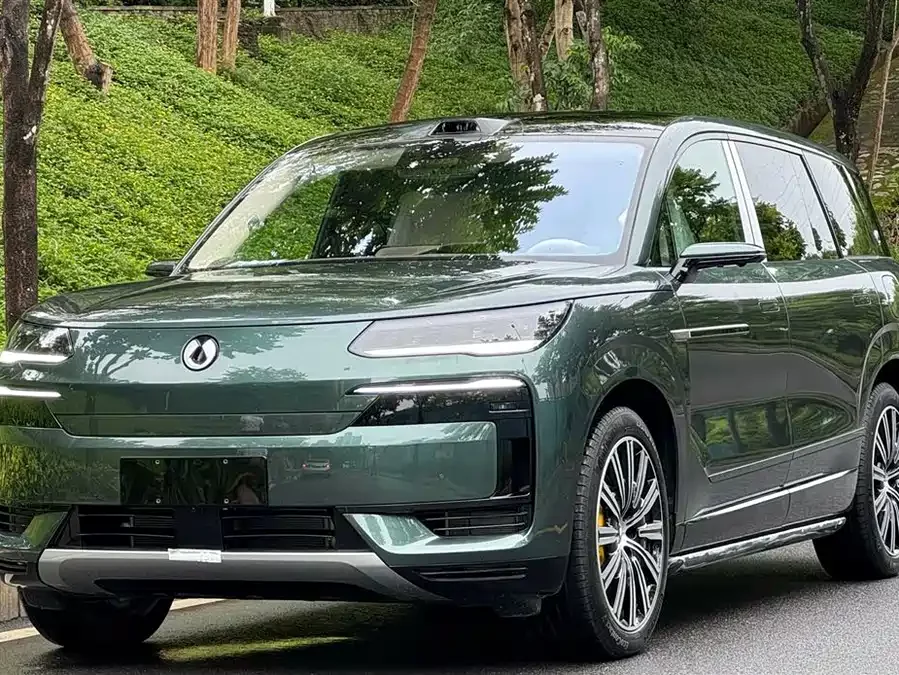 BYD N9