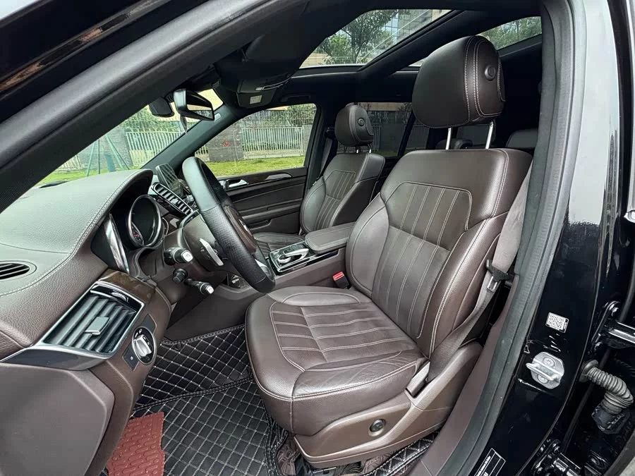 Mercedes Benz GLS