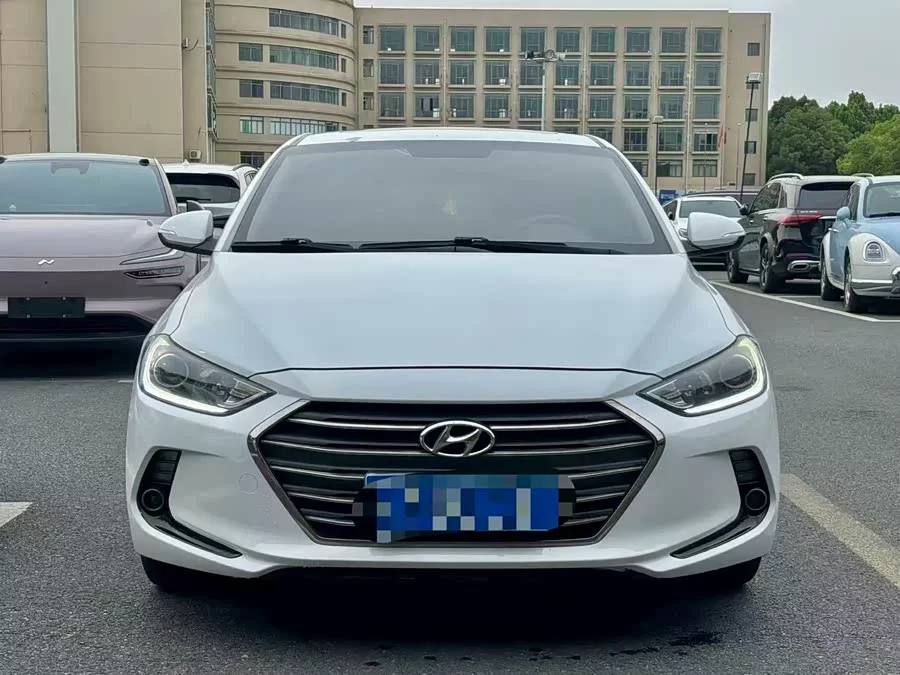 Hyundai elantra