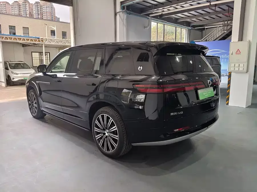 BYD N9