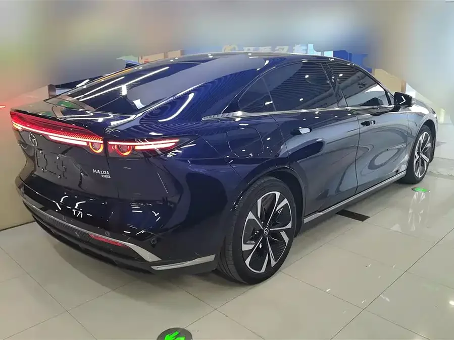 Mazda EZ-6