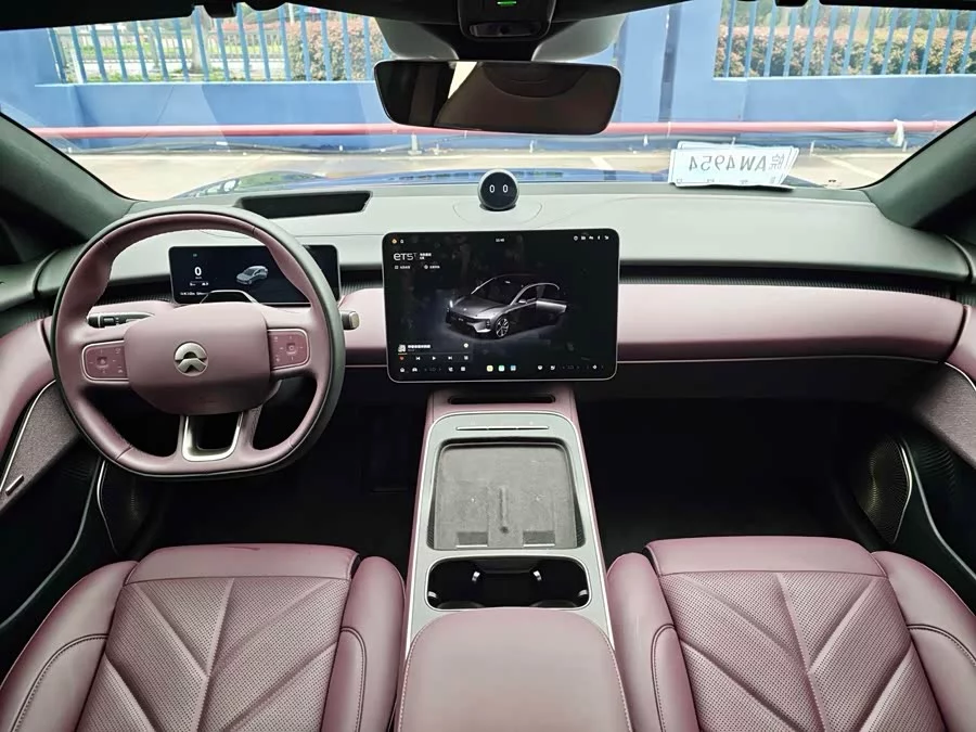 NIO ET5T