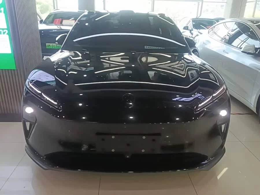 NIO ET5