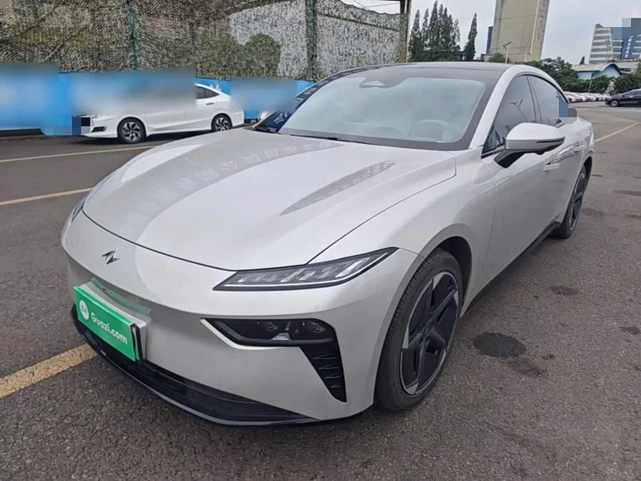 Dongfeng eπ007