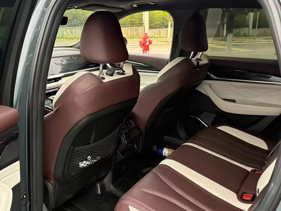 Geely Xingyue L