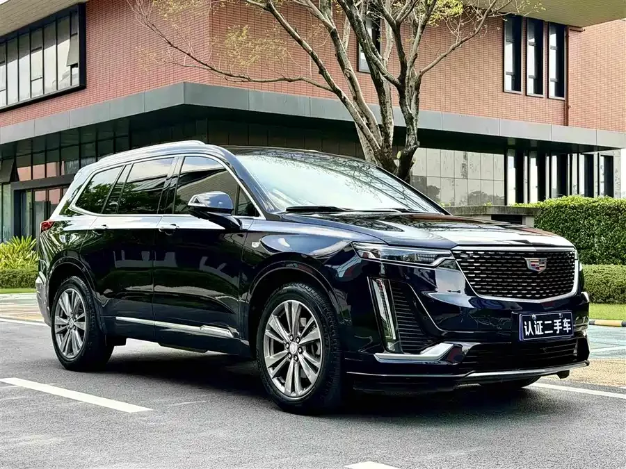 Cadillac XT6
