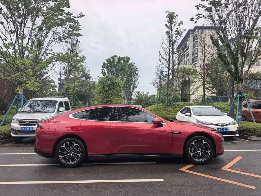 Xpeng P7