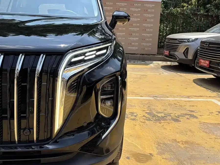 Hongqi HS7 PHEV