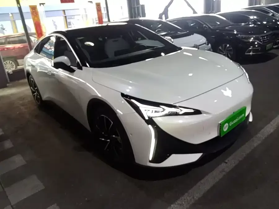 ARCFOX Alpha S5
