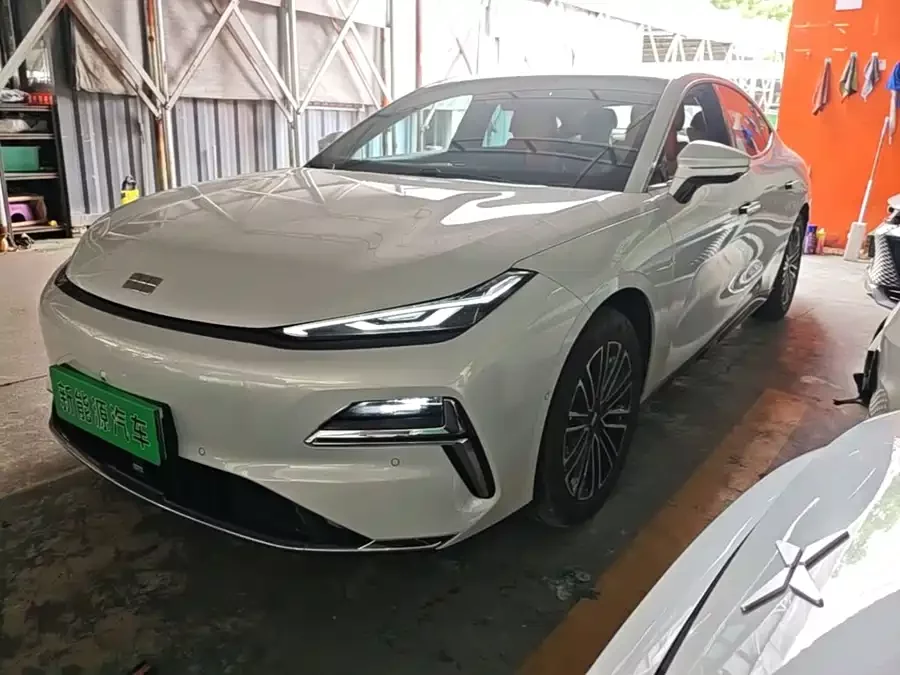 Geely Galaxy Star 8