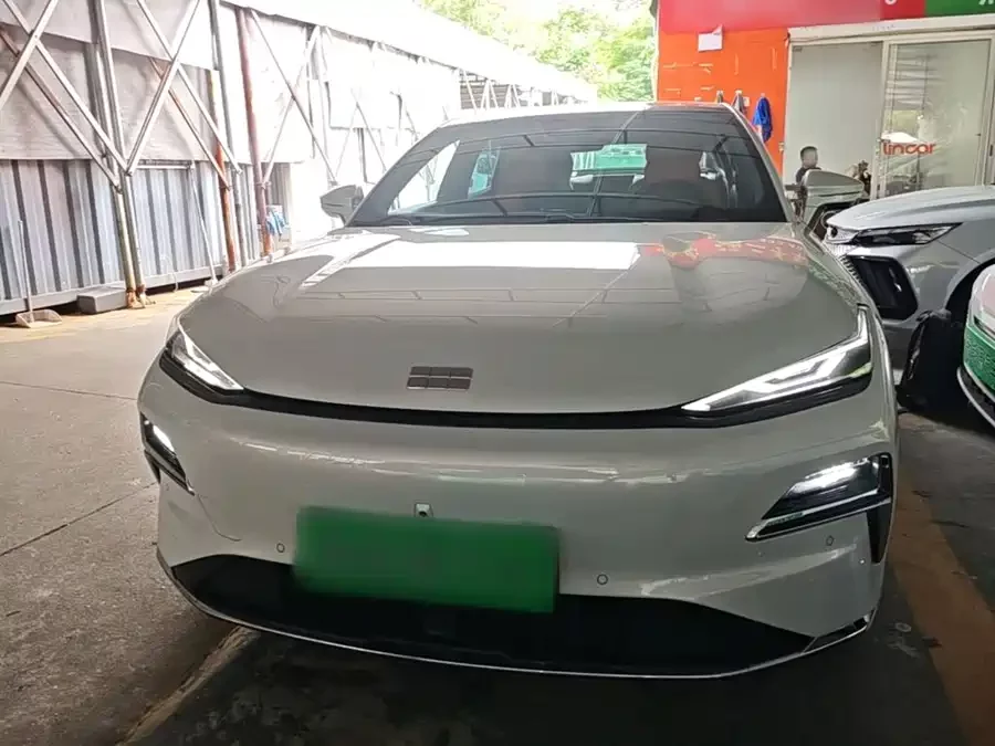 Geely Galaxy Star 8