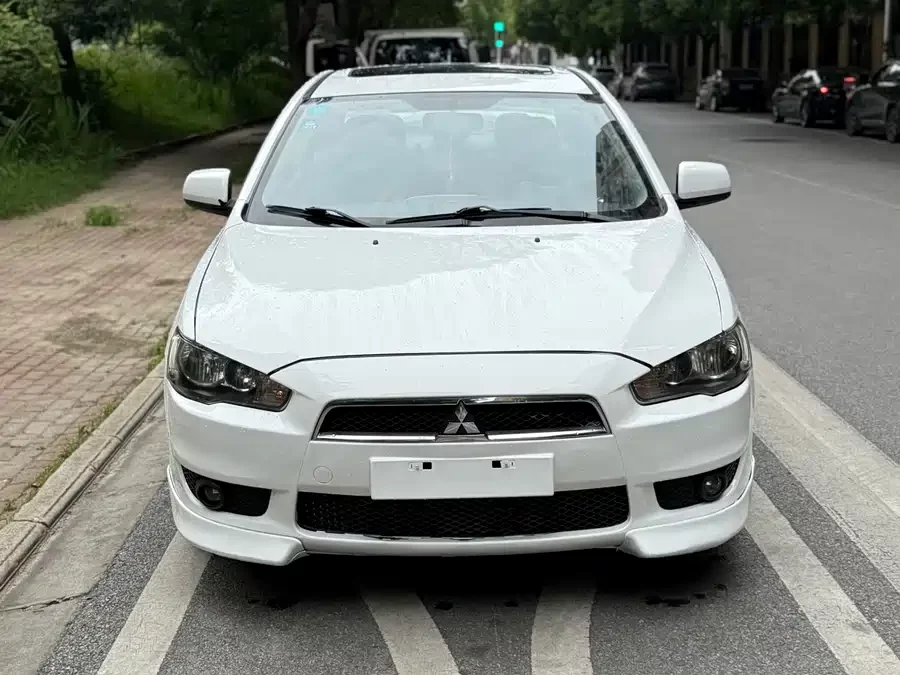 Mitsubishi Wing God