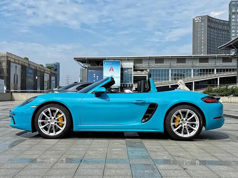 Porsche 718