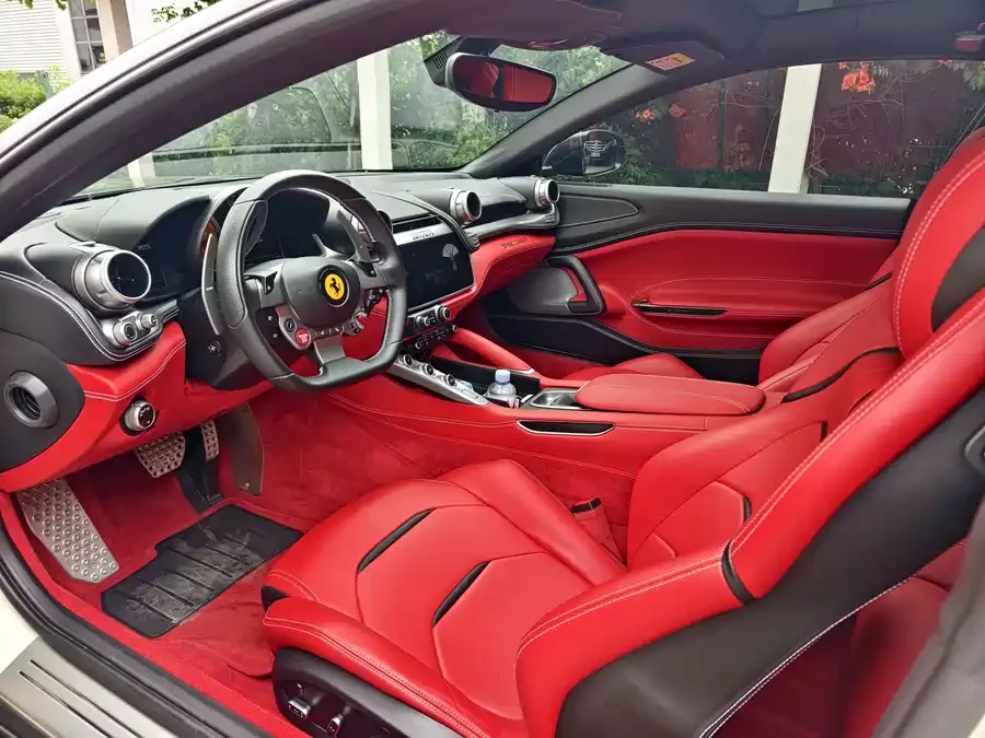 Ferrari GTC4Lusso