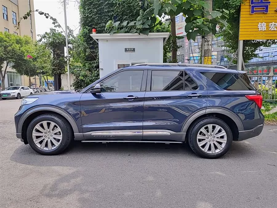 Ford Explorer
