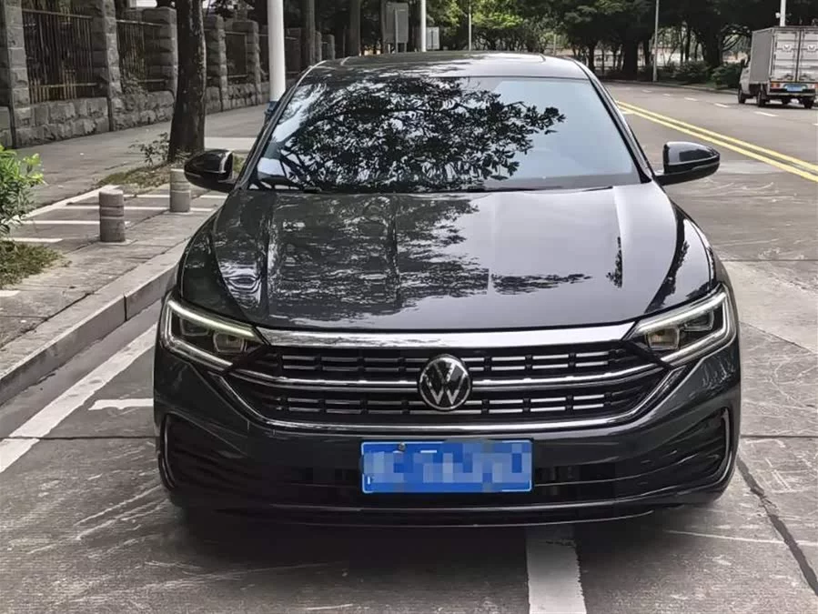 Volkswagen Sagitar