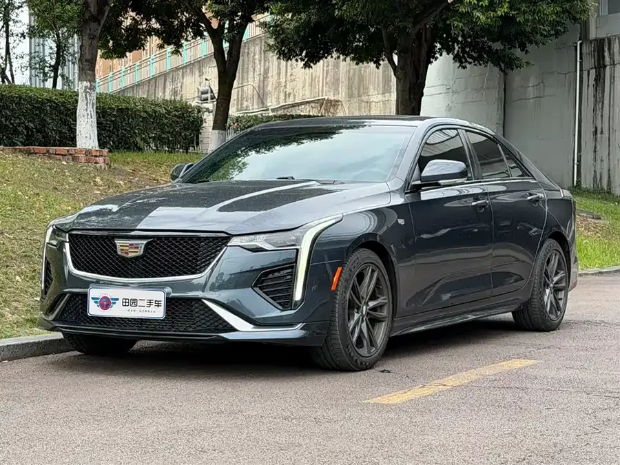 Cadillac CT4