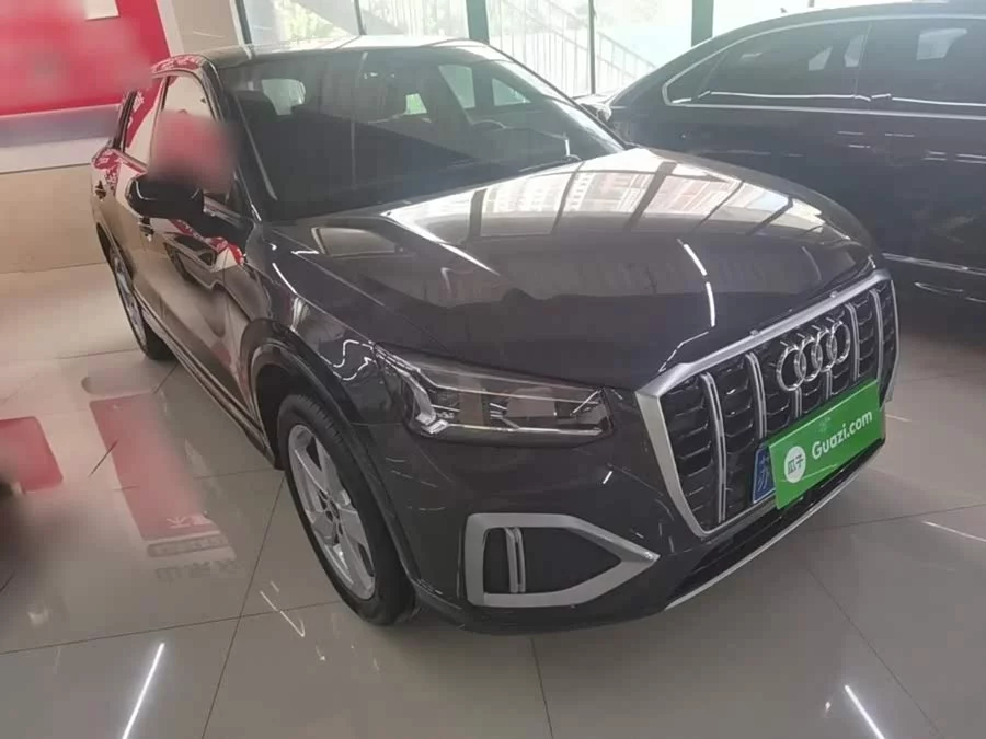 Audi Q2L