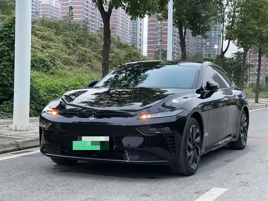 Dongfeng eπ007