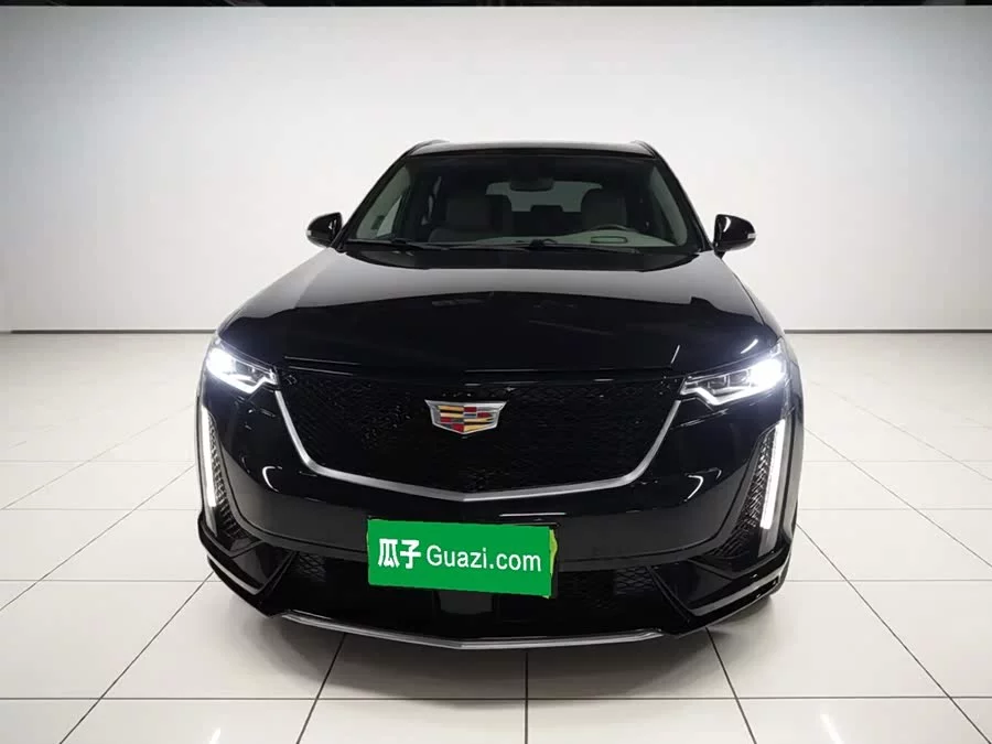 Cadillac XT6