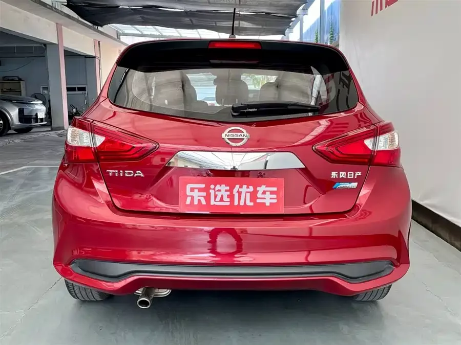 Nissan Tiida