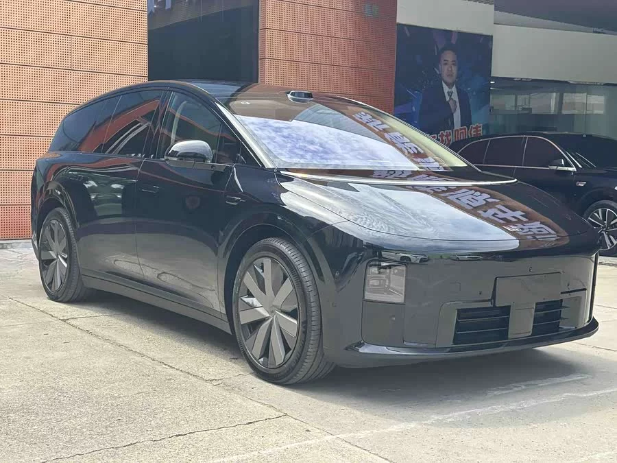 Li Ideal i8