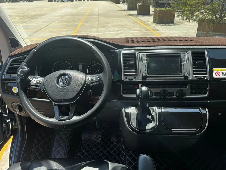 Volkswagen Multivan