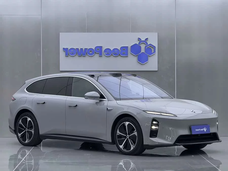 NIO ET5T